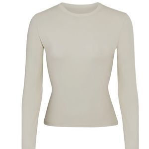 SKIMS FITS EVERYBODY LONG SLEEVE T-SHIRT Size XS TALC